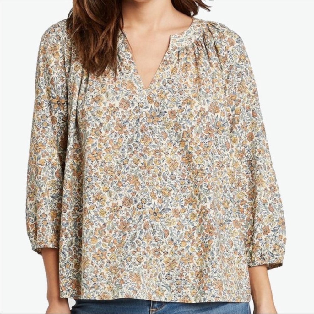 Universal Thread Multicolored Floral Pintuck Blouse Size Medium